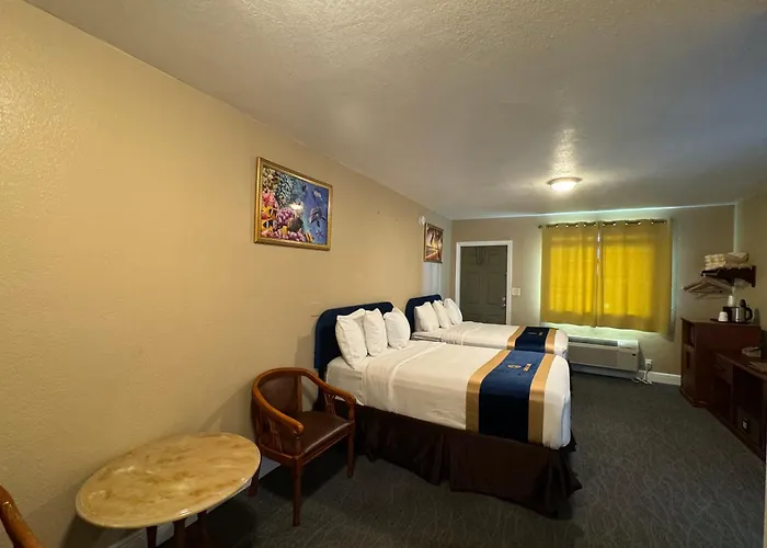 Sandals Inn